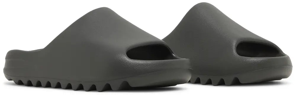 Yeezy Slide Dark Onyx
